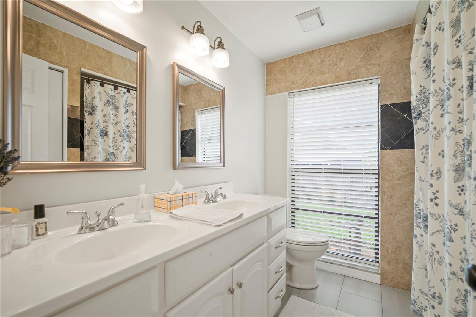 Image 19 of 39 For 22238 River Rock Drive