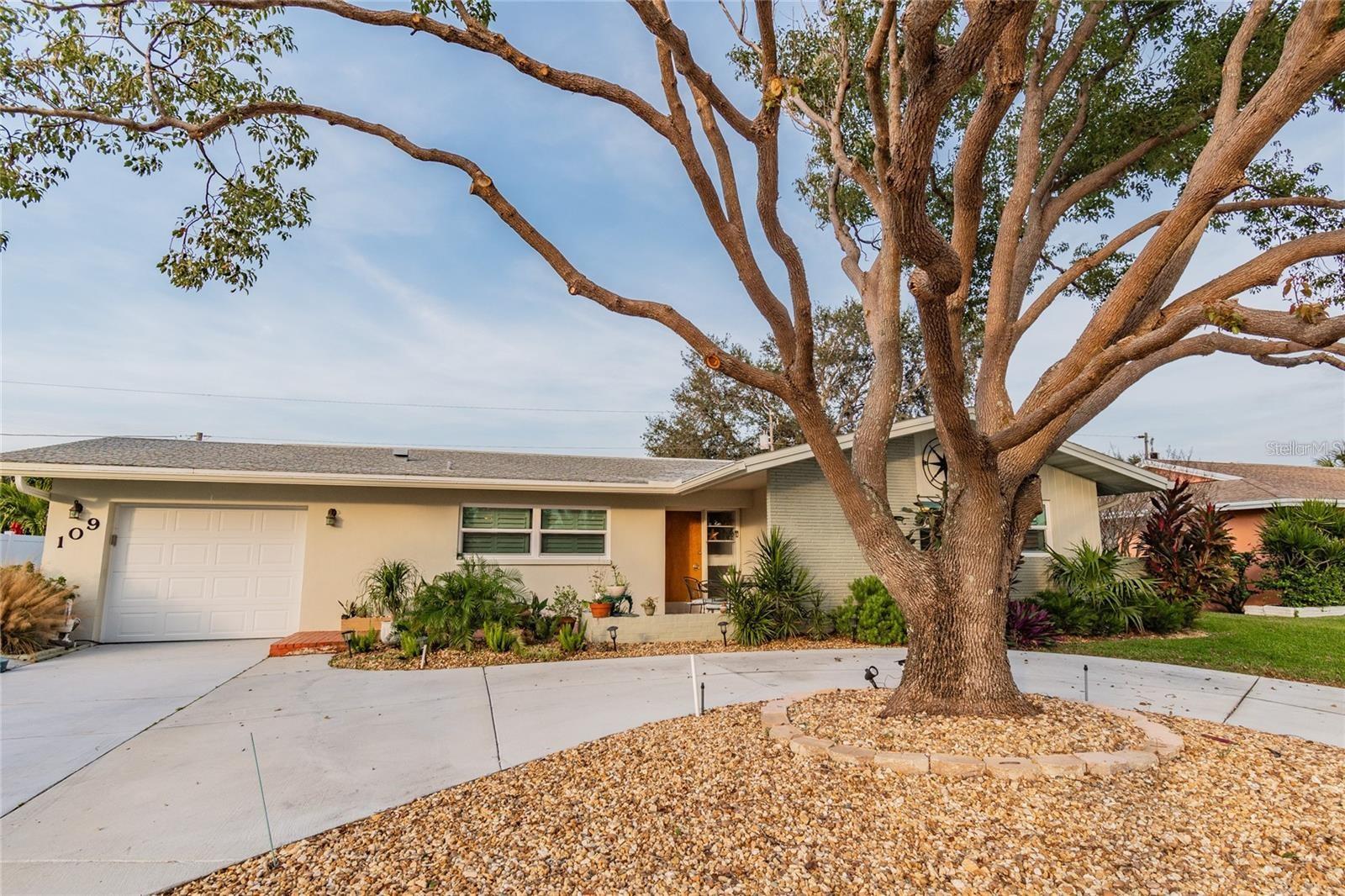 Image 2 of 30 For 109 24th Street