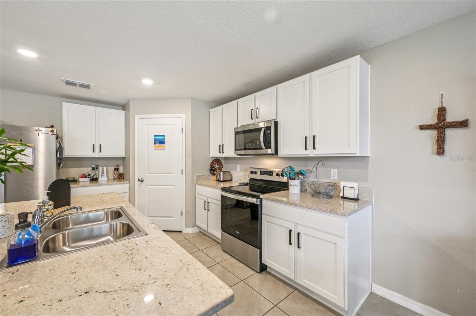 Image 11 of 65 For 5240 Fiddle Fig Avenue