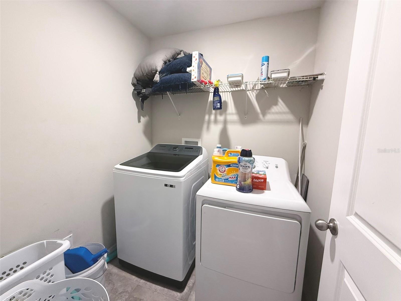 Listing photo id 15 for 10221 Carloway Hills Drive