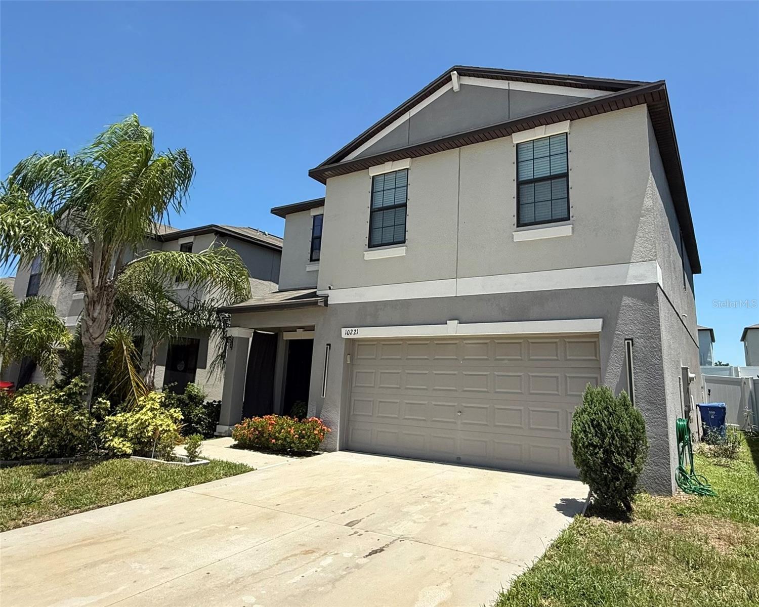 Listing photo id 0 for 10221 Carloway Hills Drive