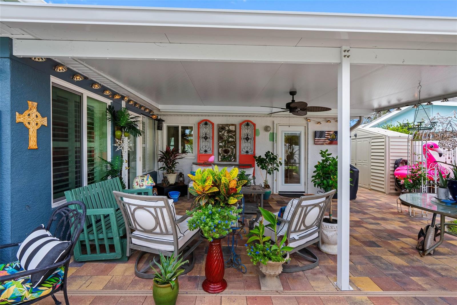 Listing photo id 28 for 621 77th Avenue