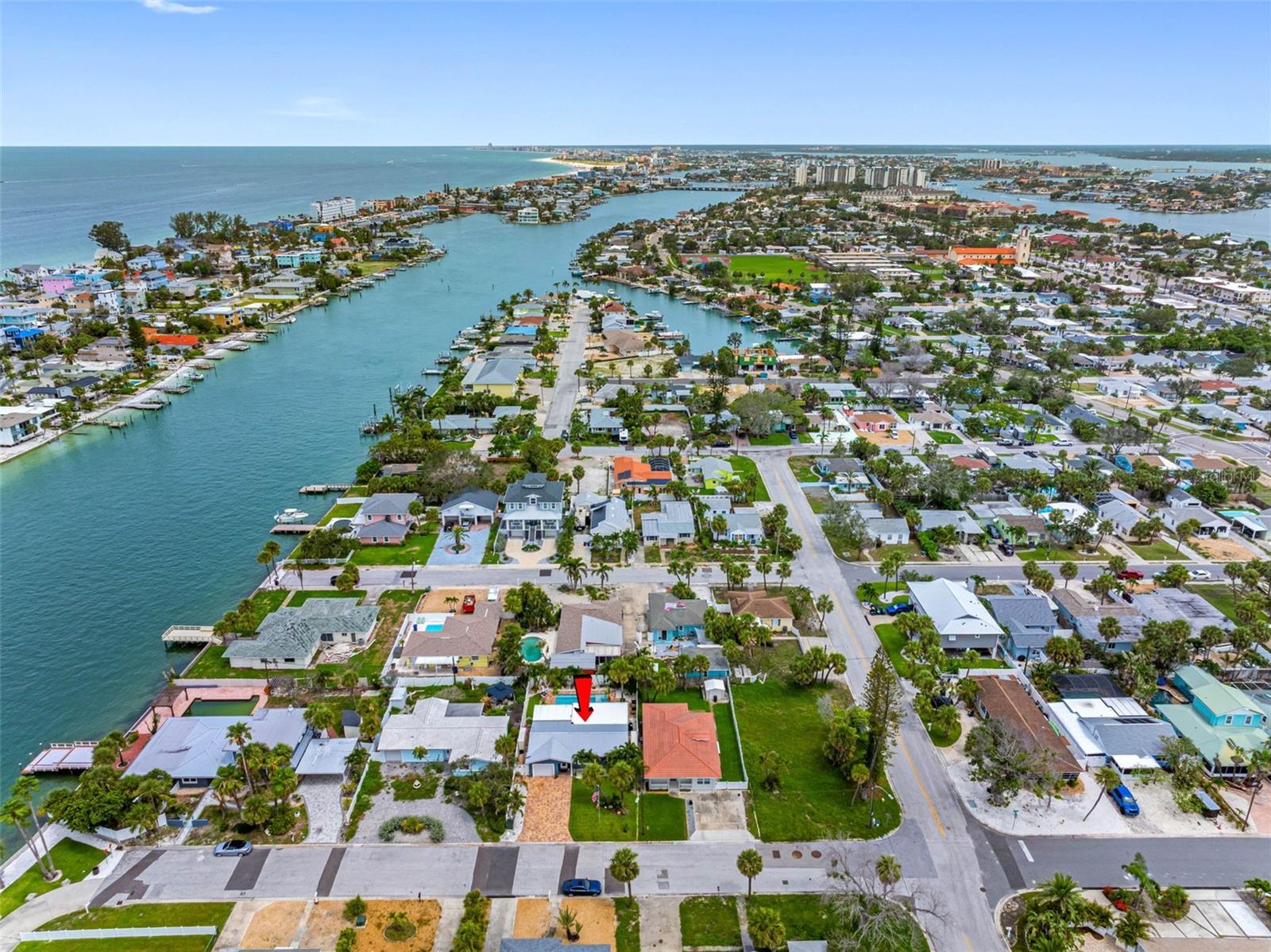 Listing photo id 47 for 621 77th Avenue