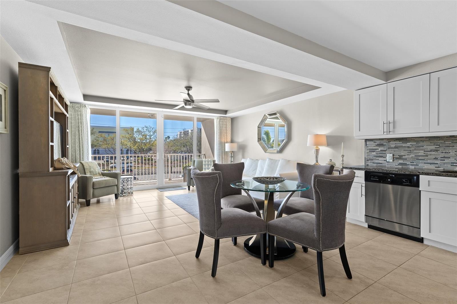 Image 17 of 47 For 223 Island Way  2c