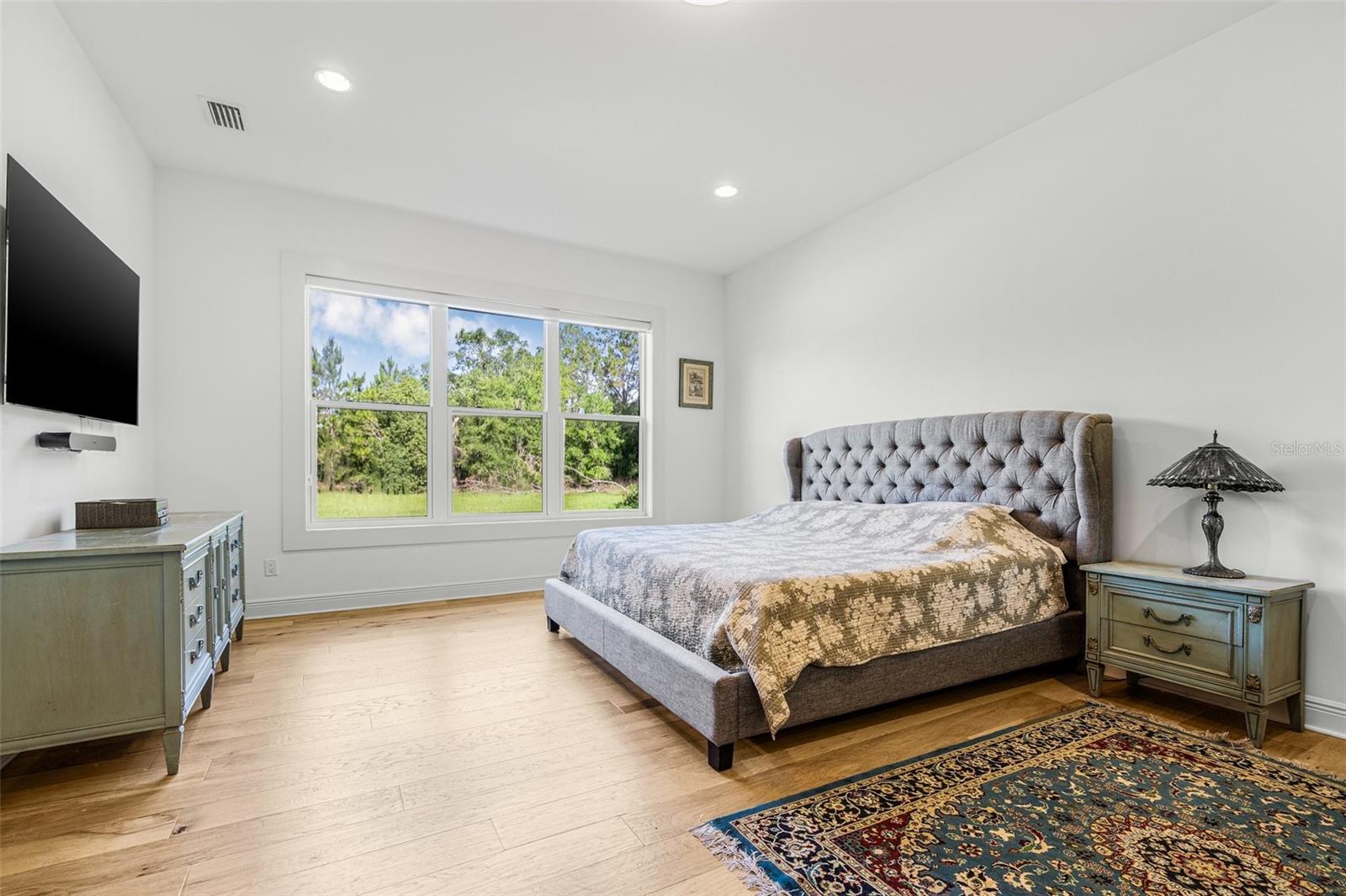 Image 15 of 37 For 8843 Kenton Road