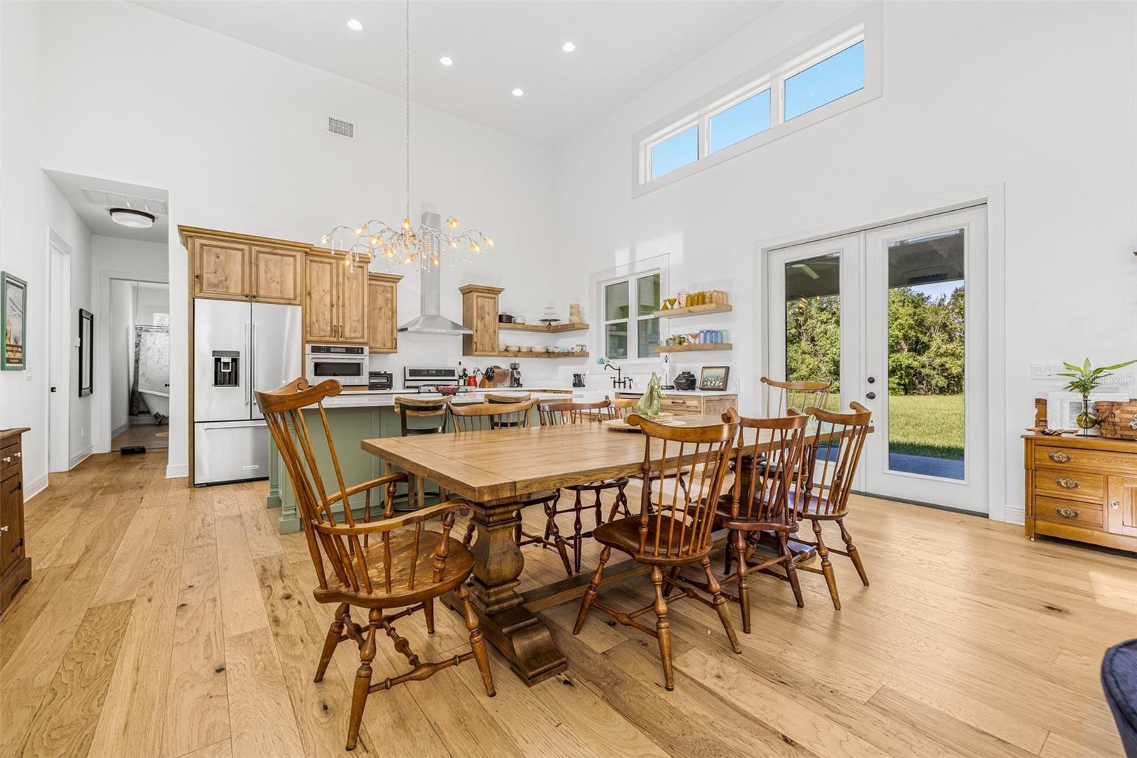 Image 6 of 37 For 8843 Kenton Road