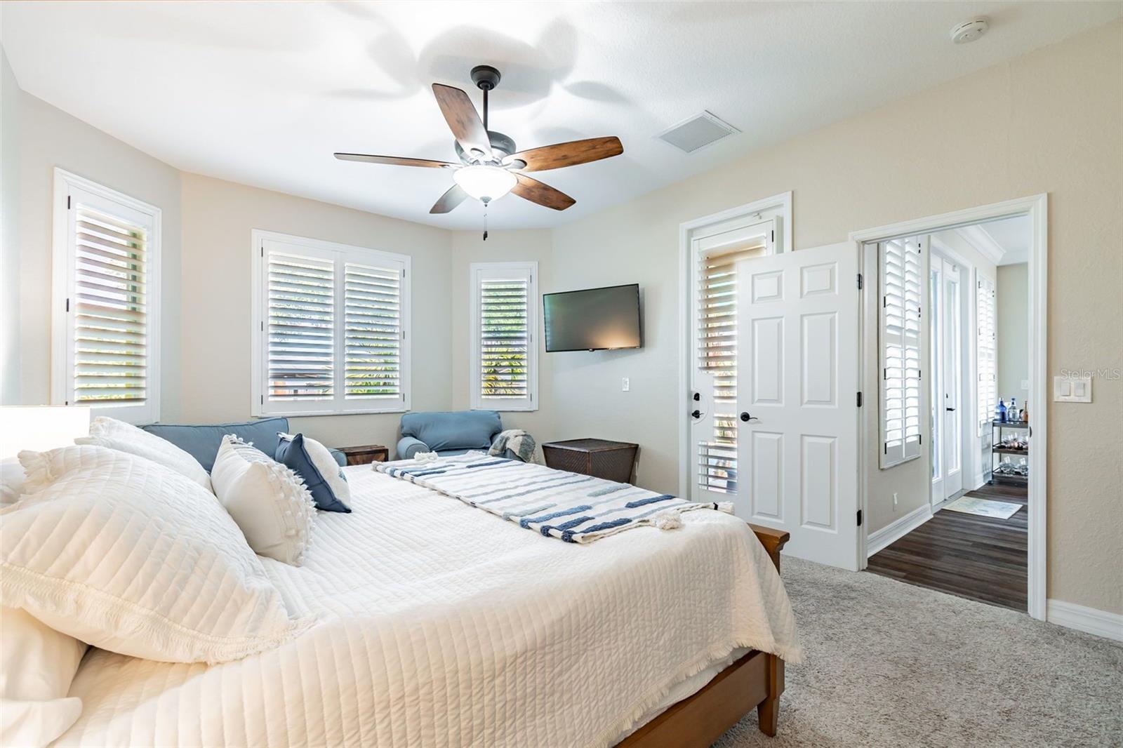 Image 11 of 30 For 539 Treviso Drive