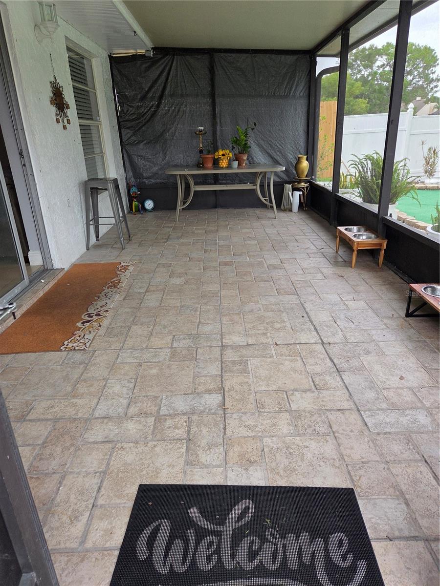 Image 11 of 29 For 8718 Lindenhurst Place