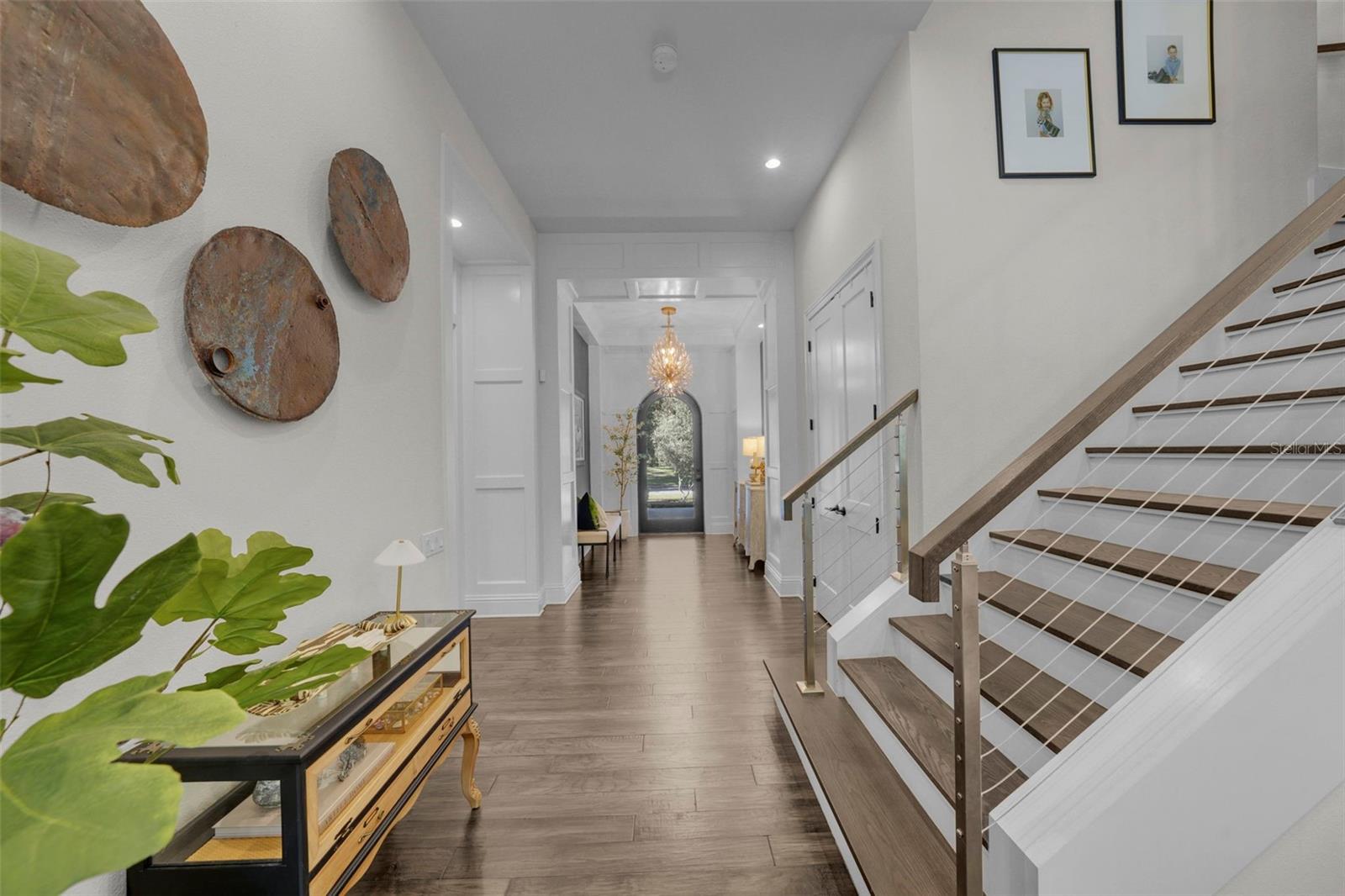 Listing photo id 8 for 4525 Swann Avenue