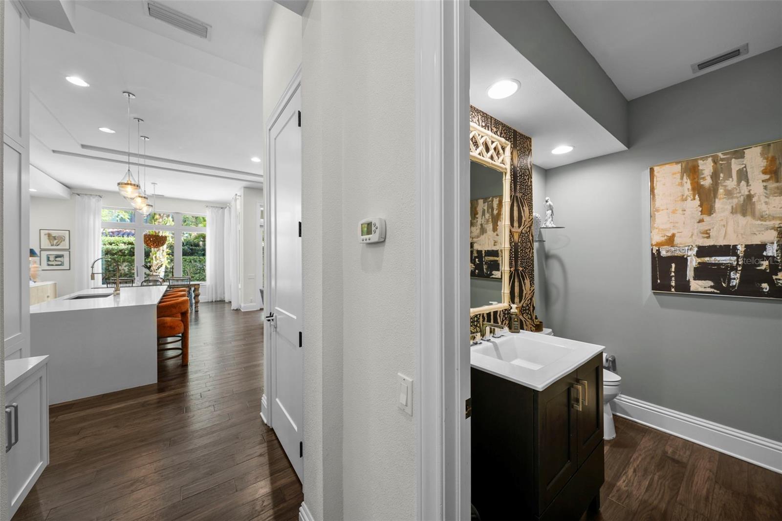 Listing photo id 41 for 4525 Swann Avenue