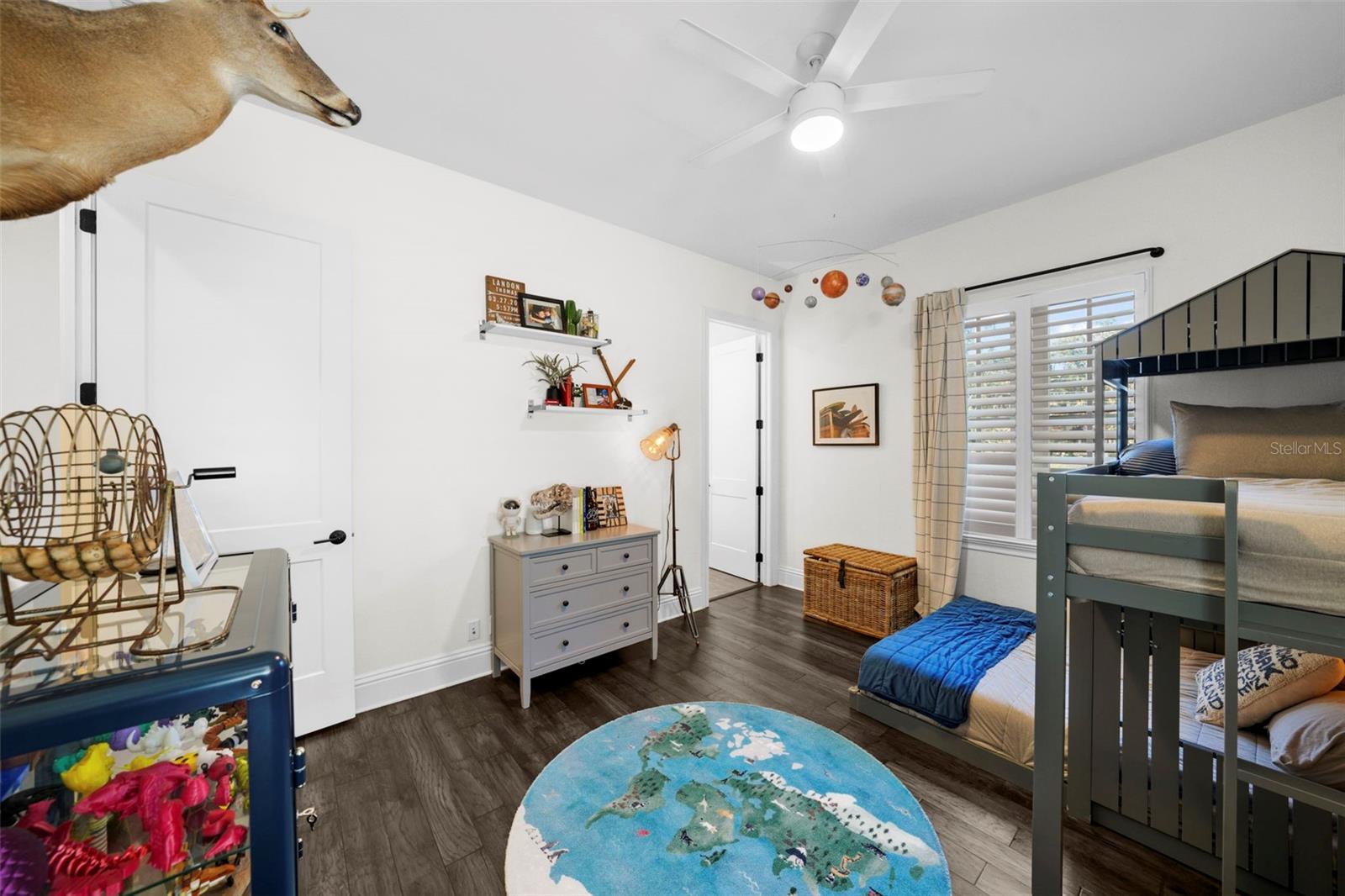 Listing photo id 66 for 4525 Swann Avenue