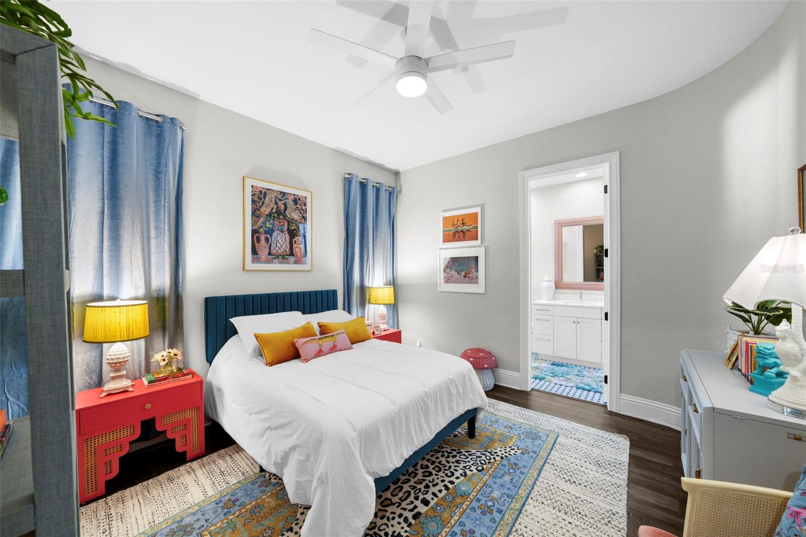 Listing photo id 68 for 4525 Swann Avenue