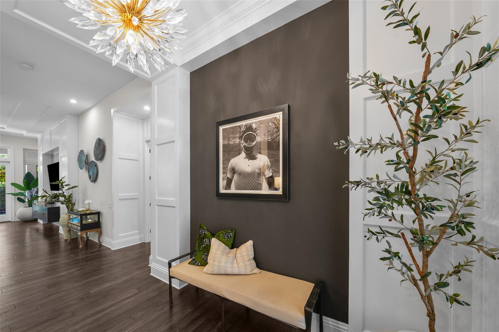 Listing photo id 6 for 4525 Swann Avenue