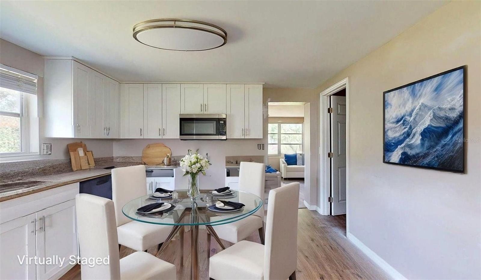 Listing photo id 8 for 12113 Victory Drive