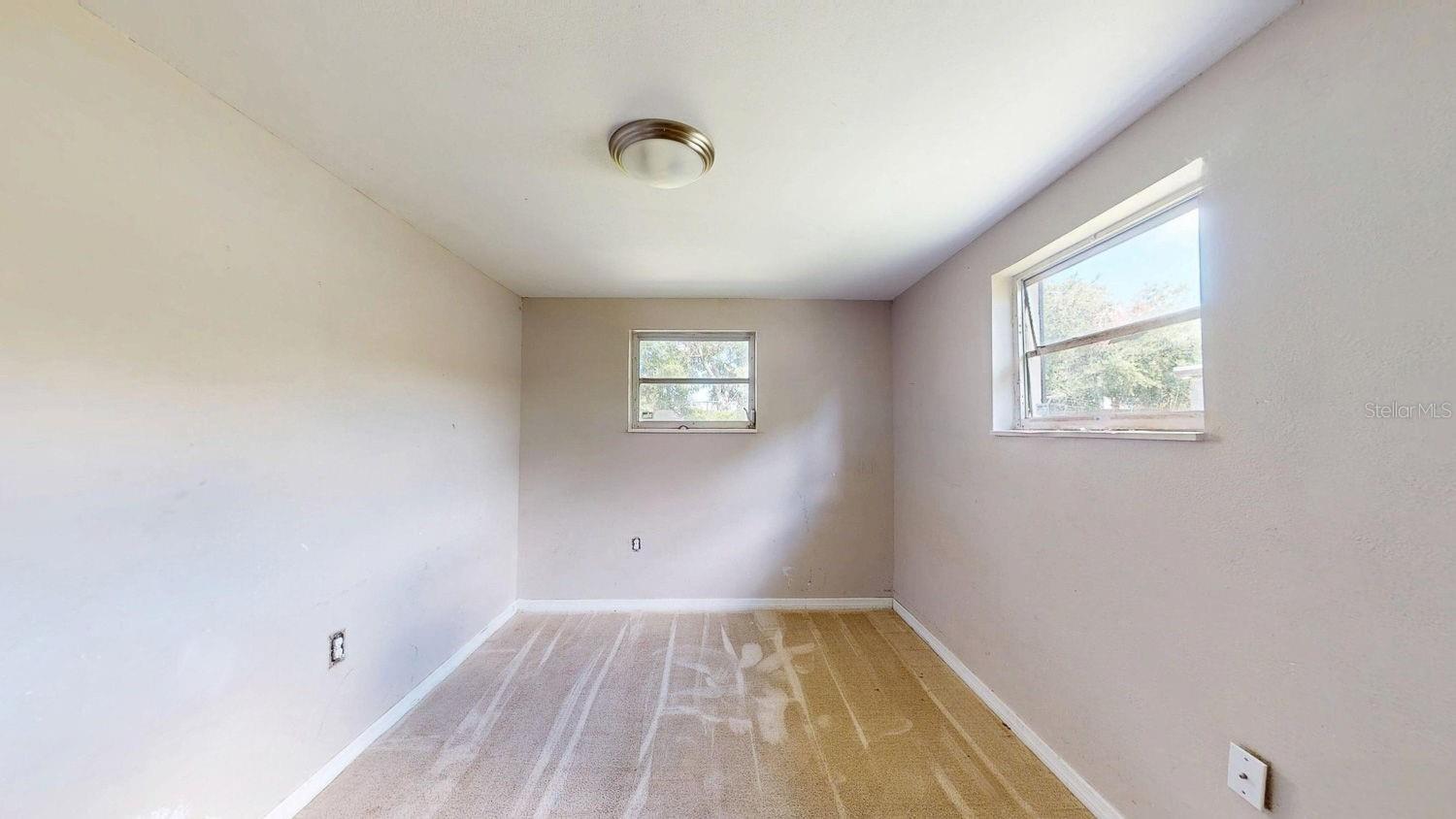 Listing photo id 21 for 12113 Victory Drive