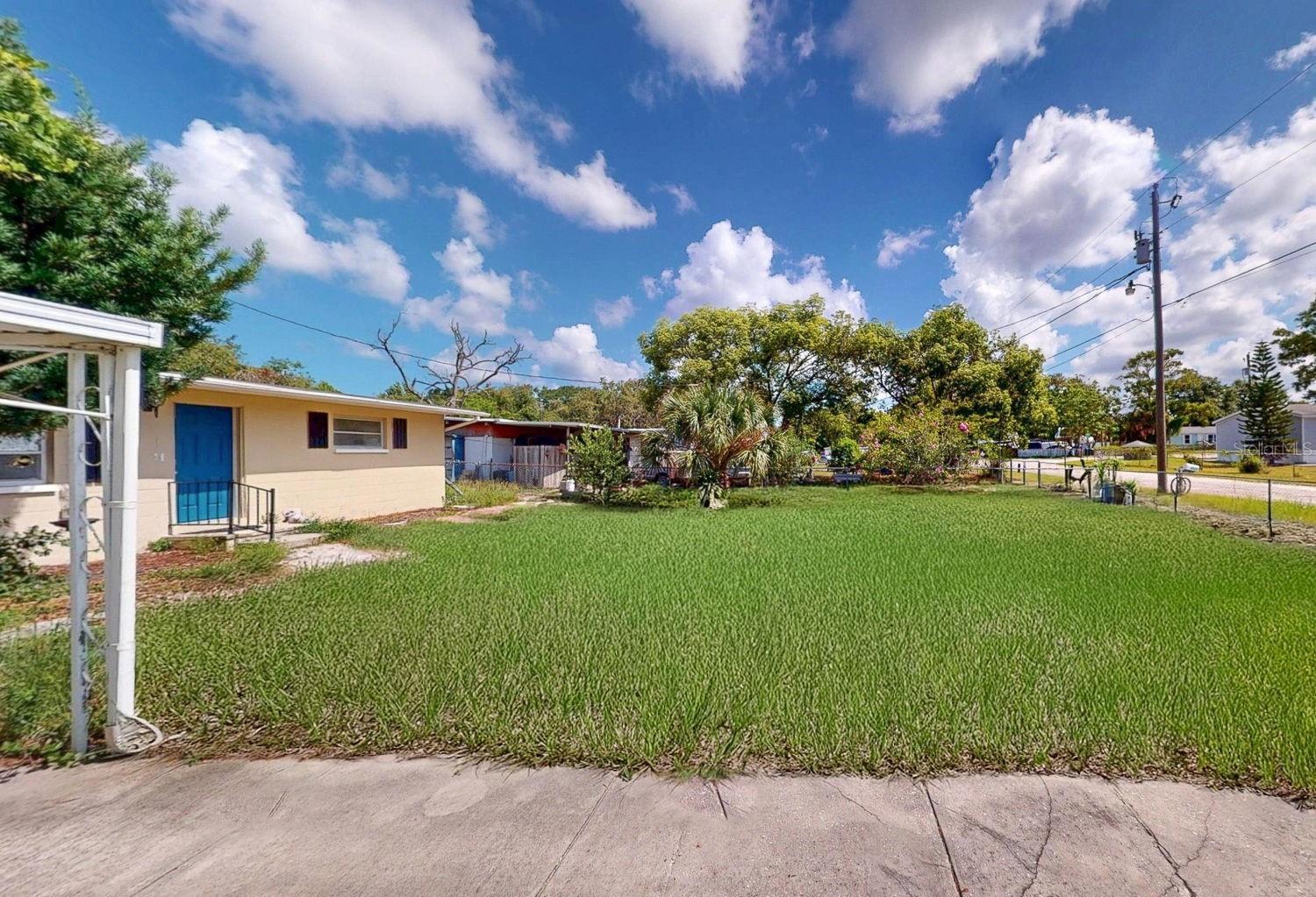 Listing photo id 25 for 12113 Victory Drive