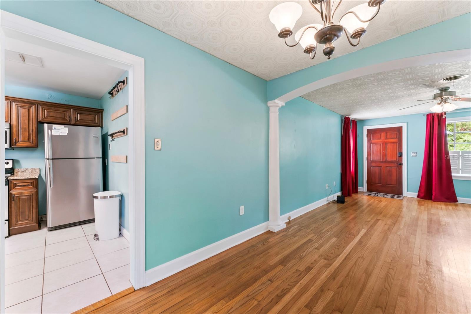 Image 8 of 23 For 1208 Paris Street