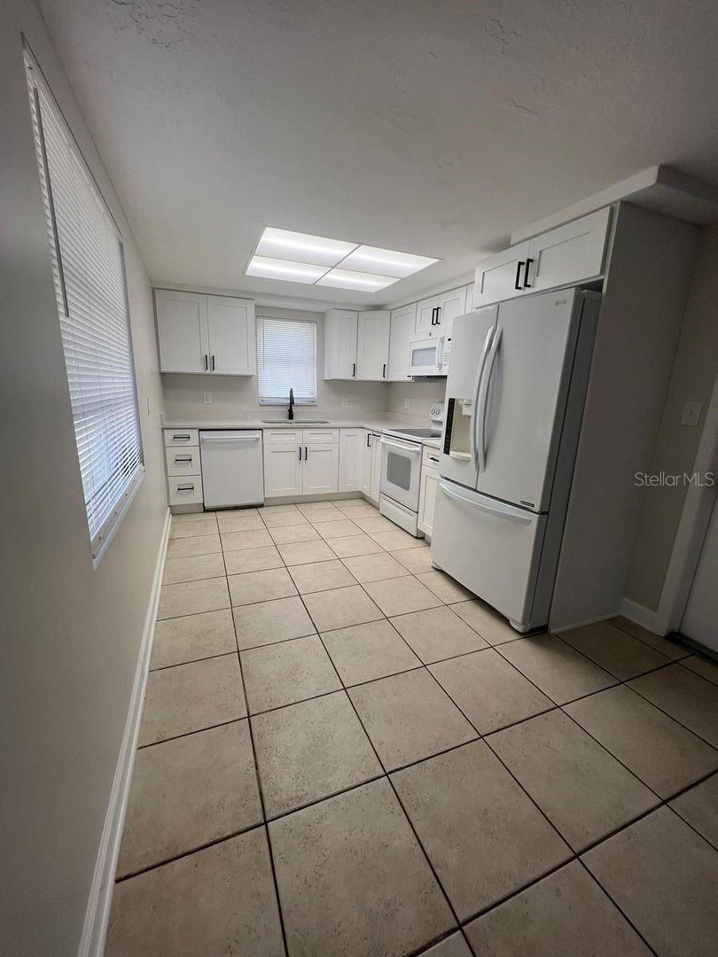 Image 10 of 18 For 9415 Crabtree Lane