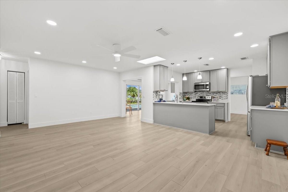 Image 23 of 51 For 3932 Doral Drive