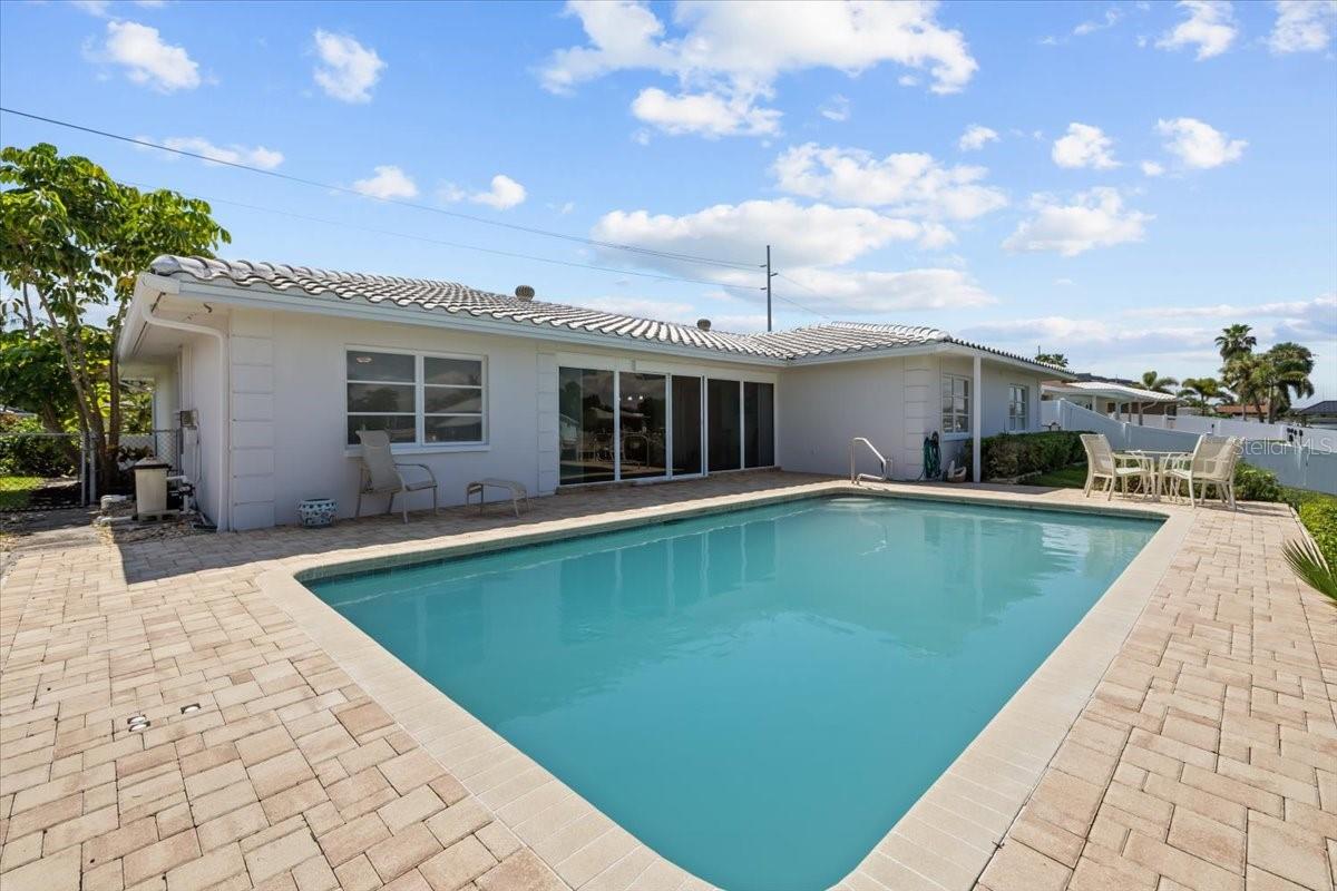 Image 46 of 51 For 3932 Doral Drive