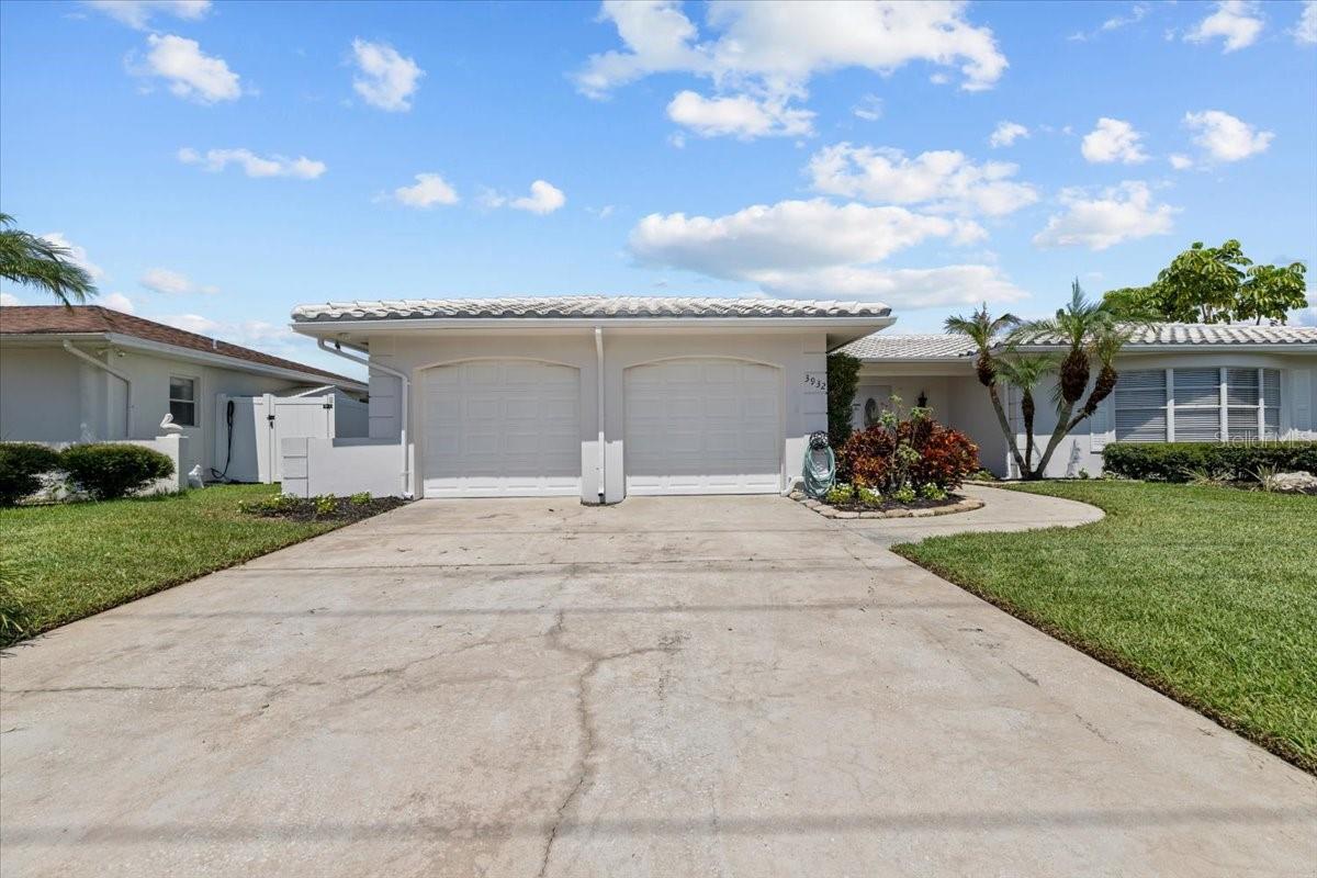 Image 5 of 51 For 3932 Doral Drive