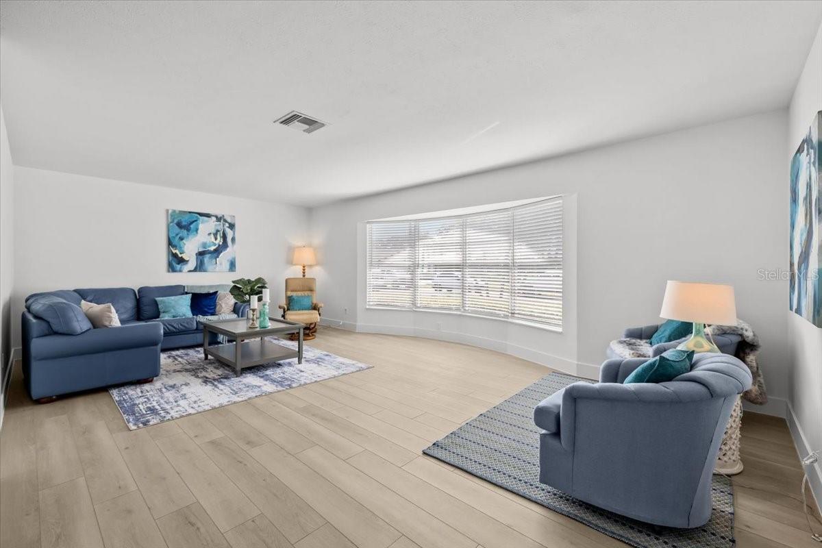 Image 9 of 51 For 3932 Doral Drive