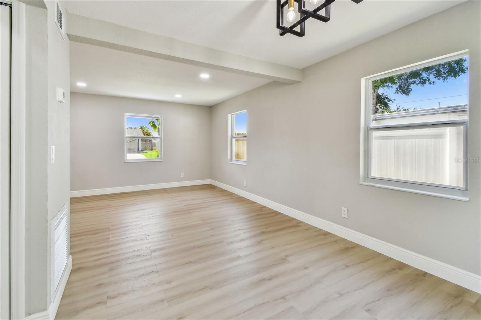 Image 21 of 59 For 7806 Matanzas Avenue