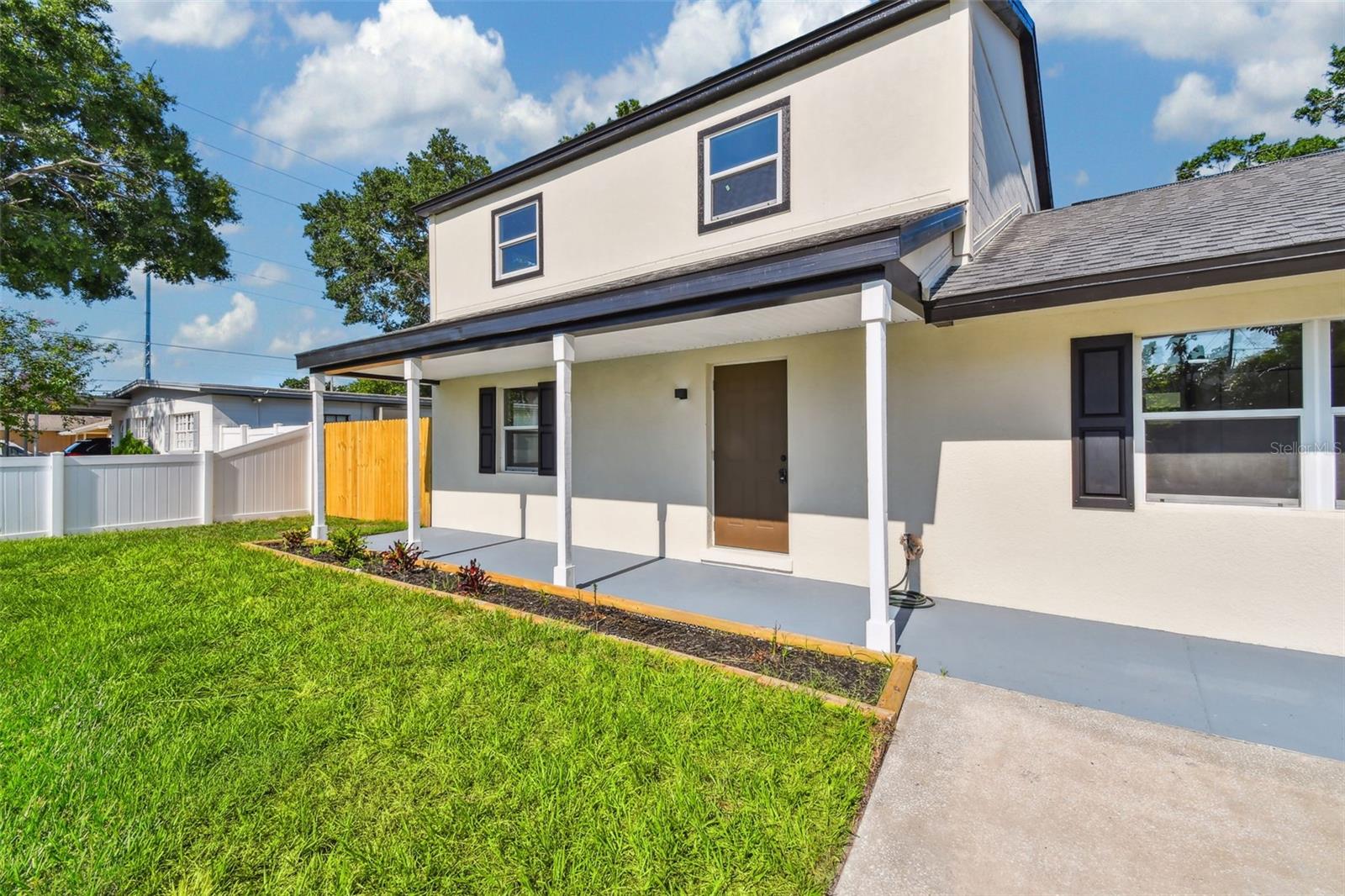 Image 5 of 59 For 7806 Matanzas Avenue