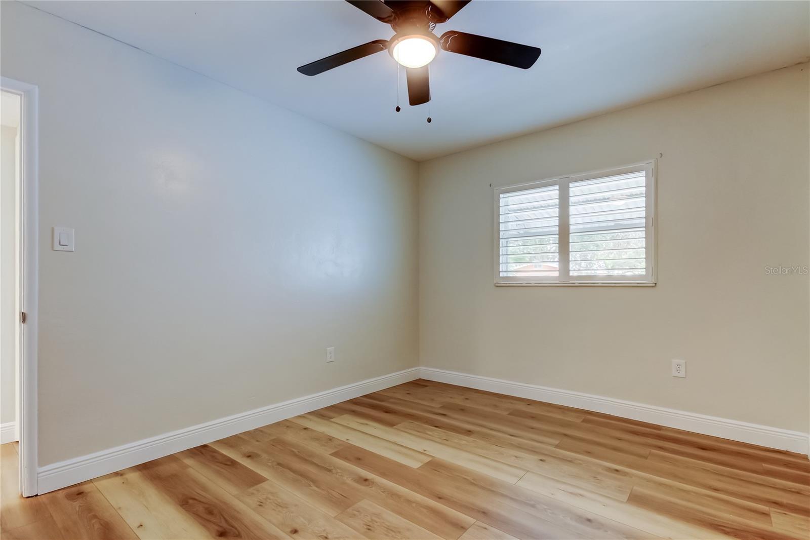 Image 33 of 58 For 2192 Robinson Drive