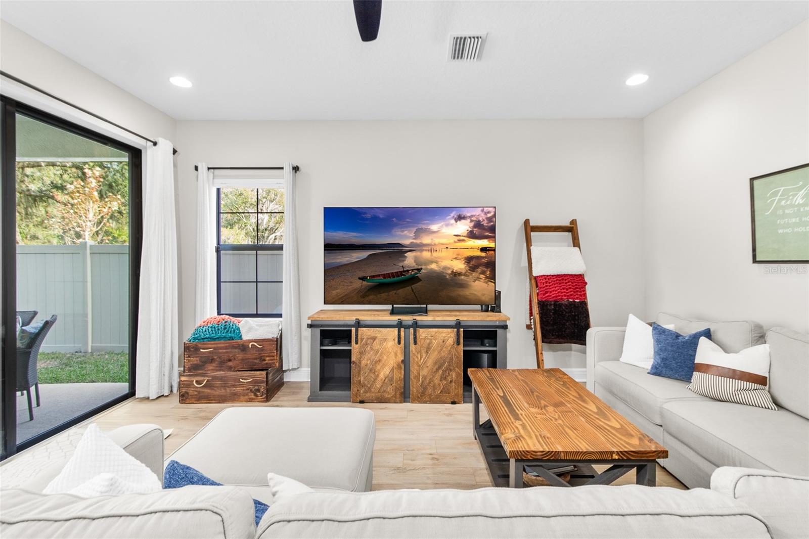 Image 11 of 39 For 14672 Horse Trot Road