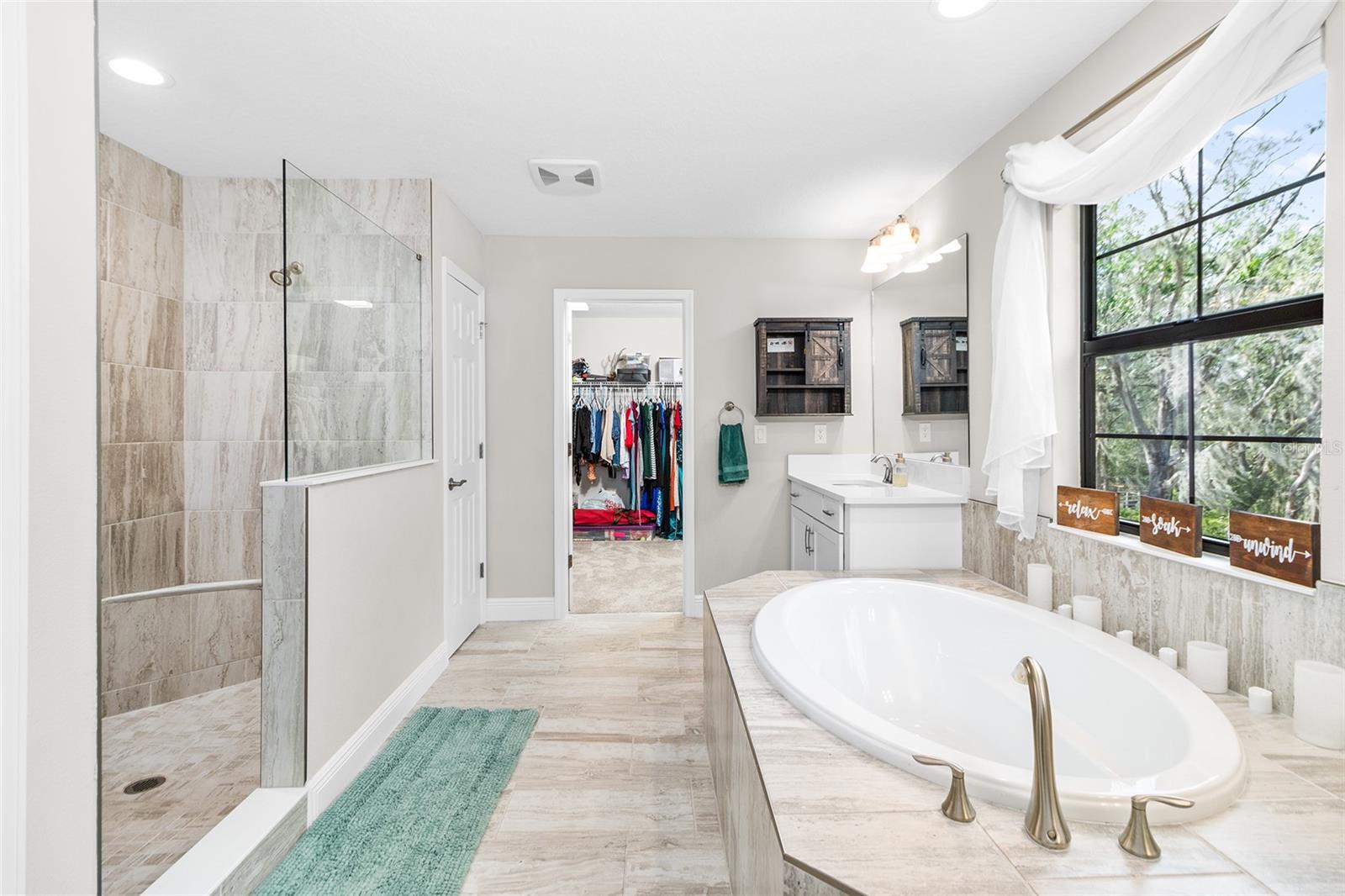 Image 19 of 39 For 14672 Horse Trot Road