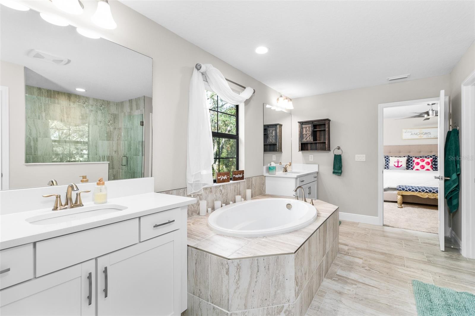 Image 20 of 39 For 14672 Horse Trot Road
