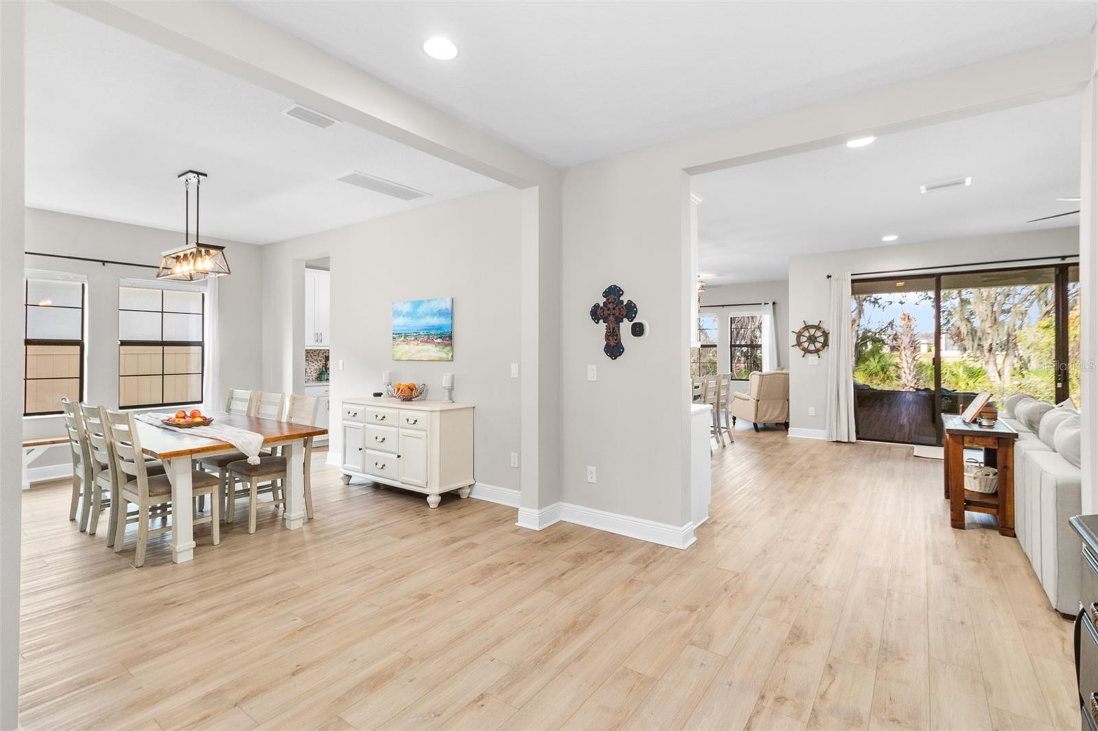 Image 4 of 39 For 14672 Horse Trot Road