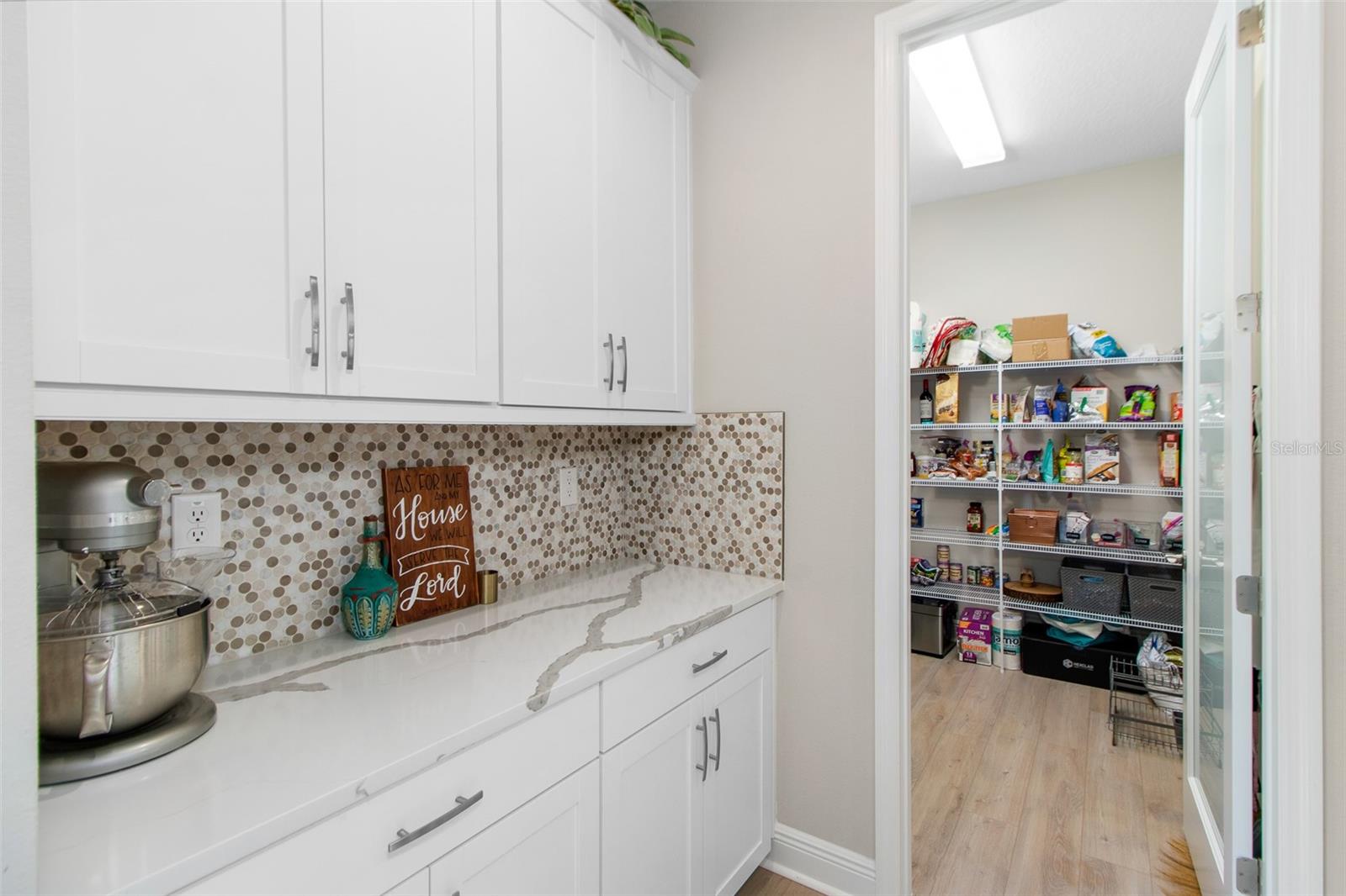 Image 9 of 39 For 14672 Horse Trot Road
