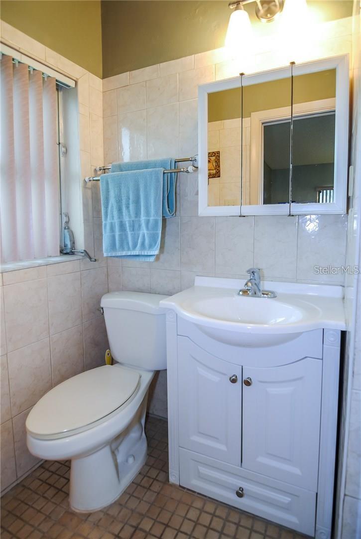 Listing photo id 14 for 2110 Fairway Avenue S