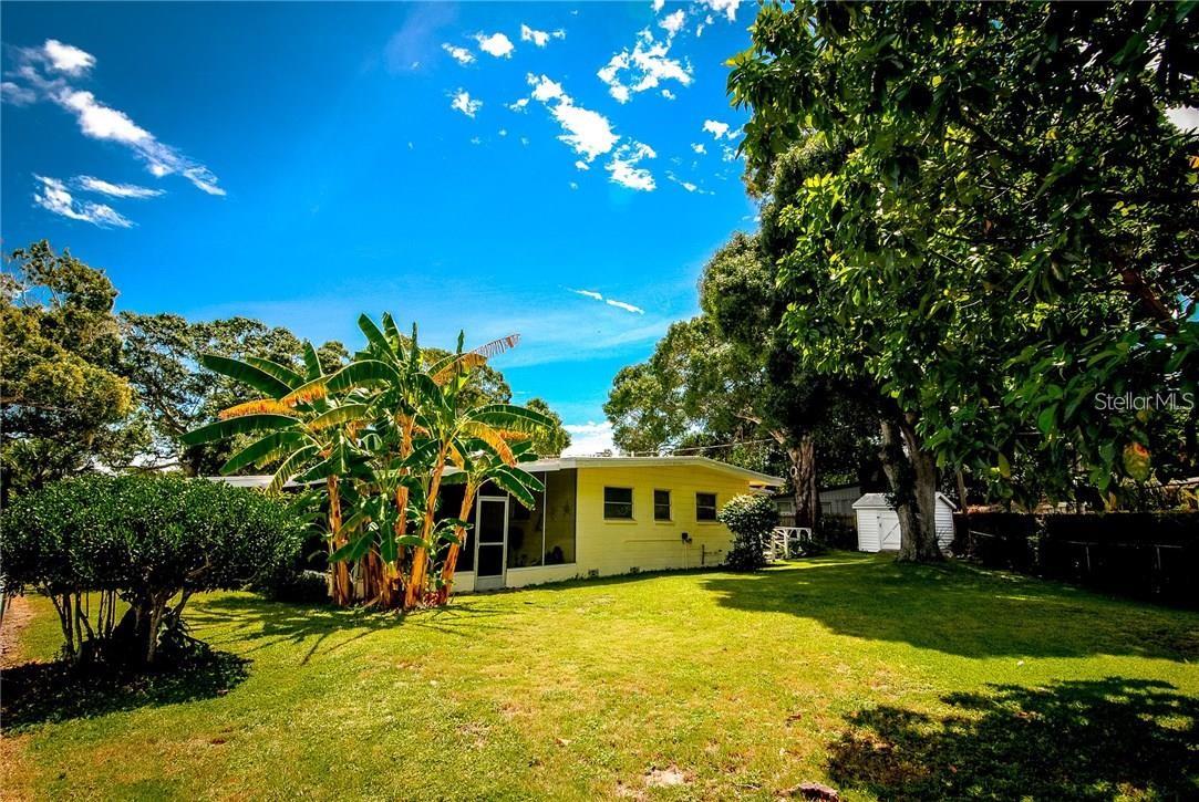 Listing photo id 18 for 2110 Fairway Avenue S