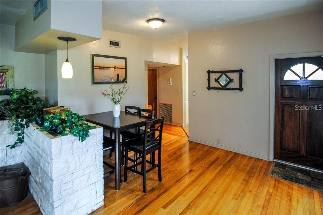 Listing photo id 4 for 2110 Fairway Avenue S