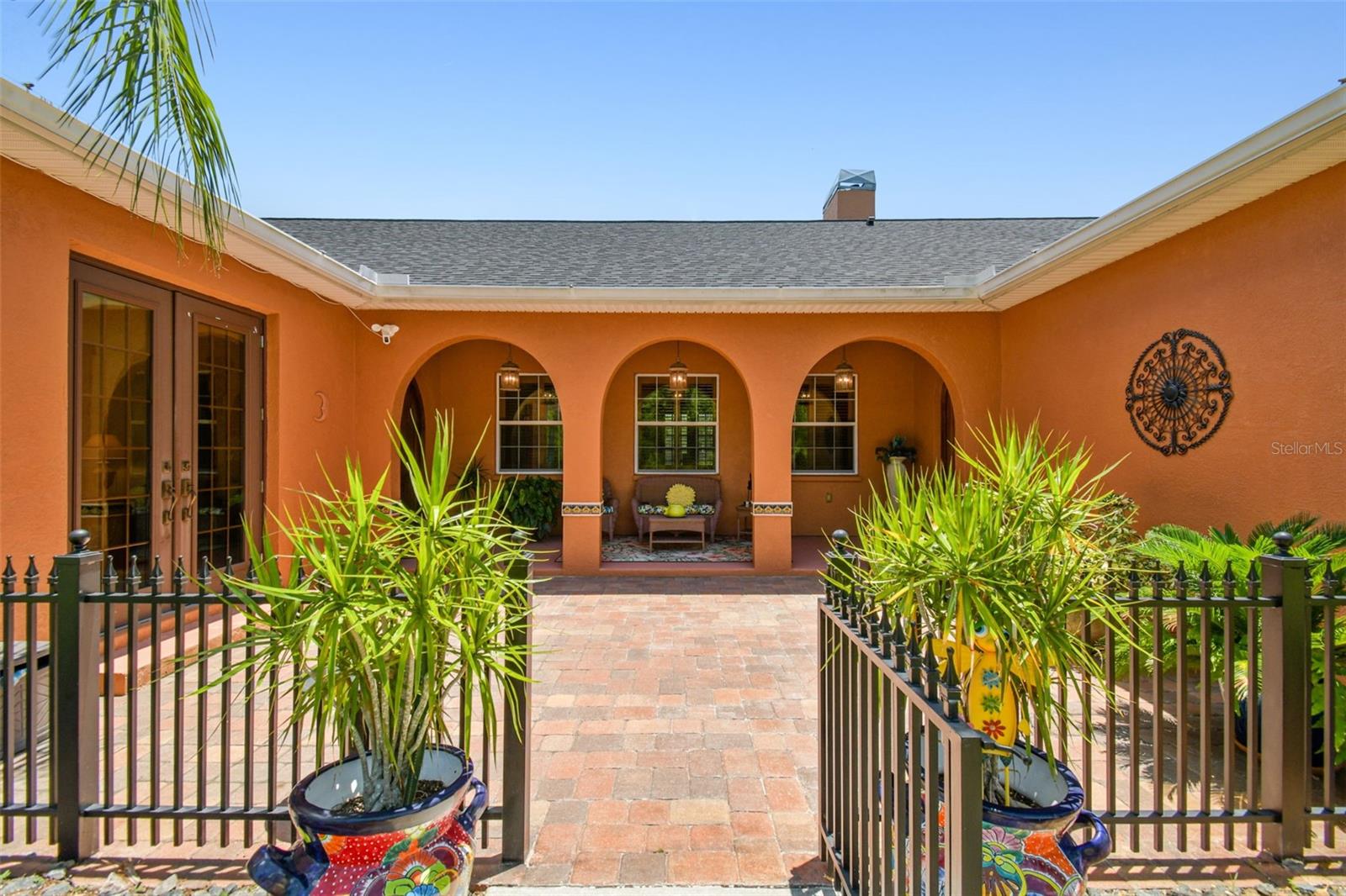 Listing photo id 2 for 2513 Martucci Road