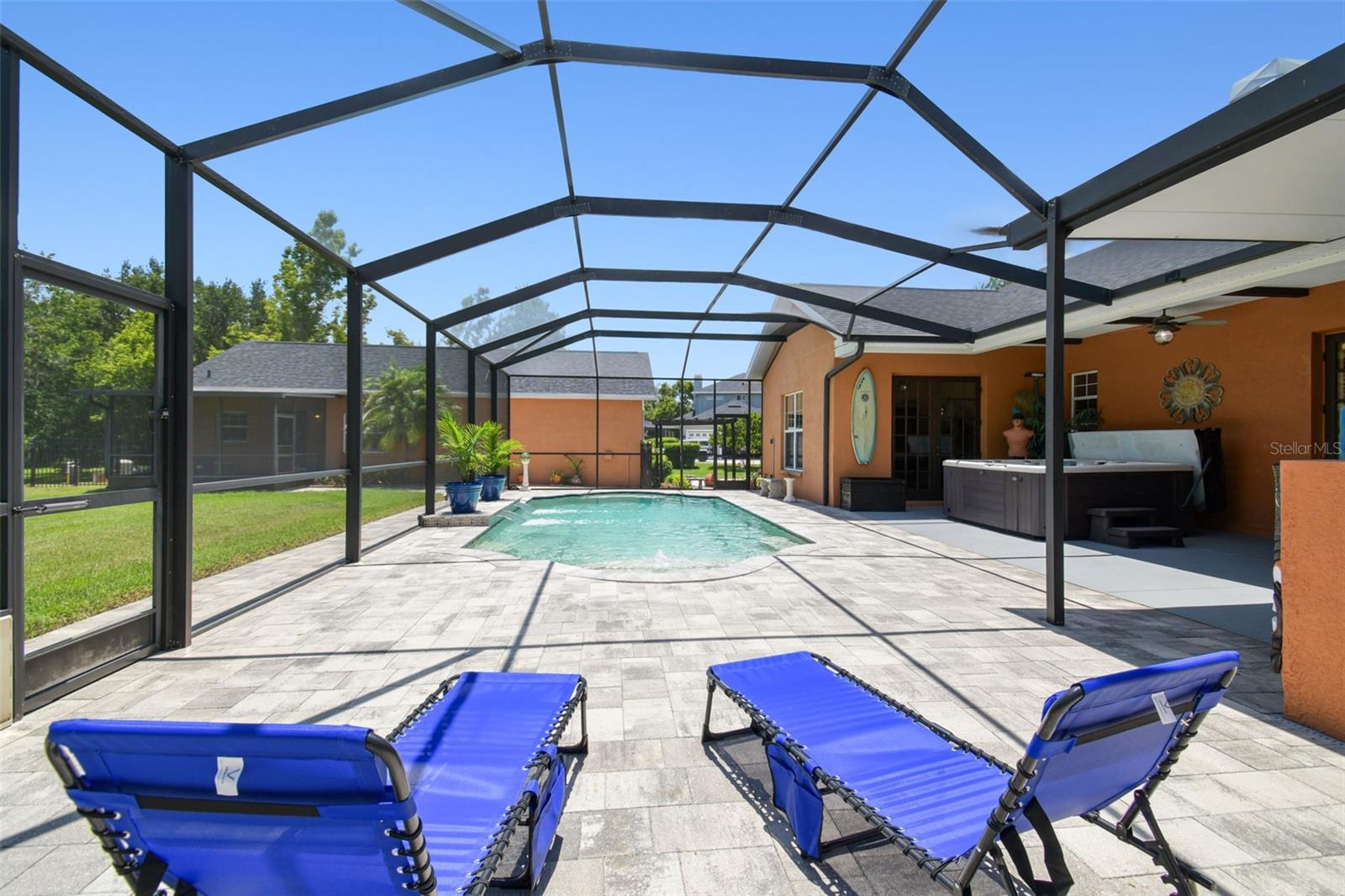 Listing photo id 48 for 2513 Martucci Road