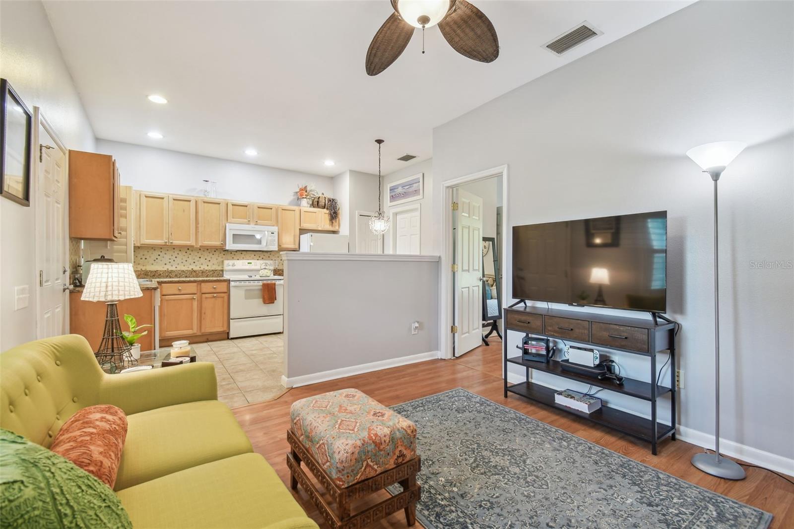 Listing photo id 60 for 2513 Martucci Road