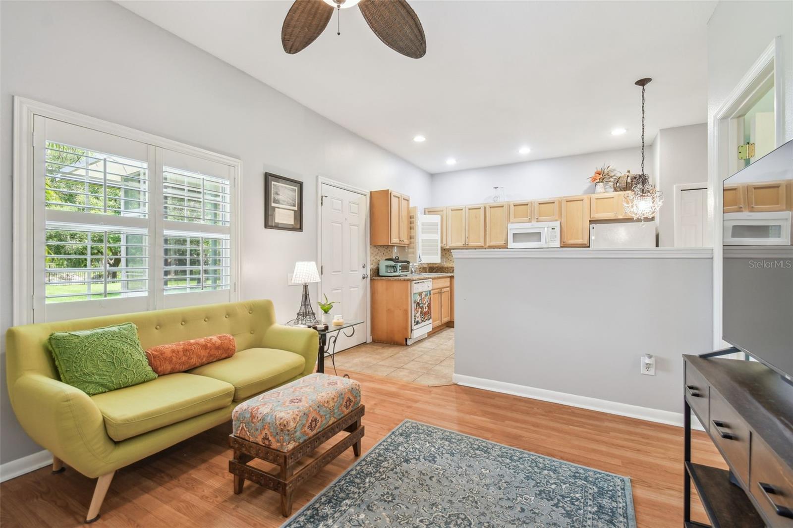 Listing photo id 61 for 2513 Martucci Road
