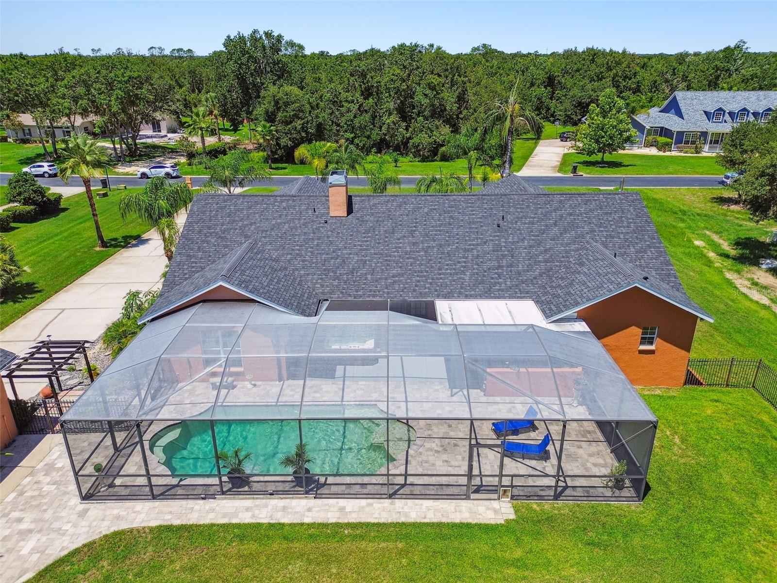 Listing photo id 74 for 2513 Martucci Road