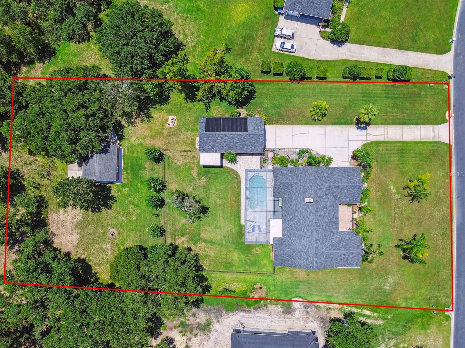 Listing photo id 77 for 2513 Martucci Road