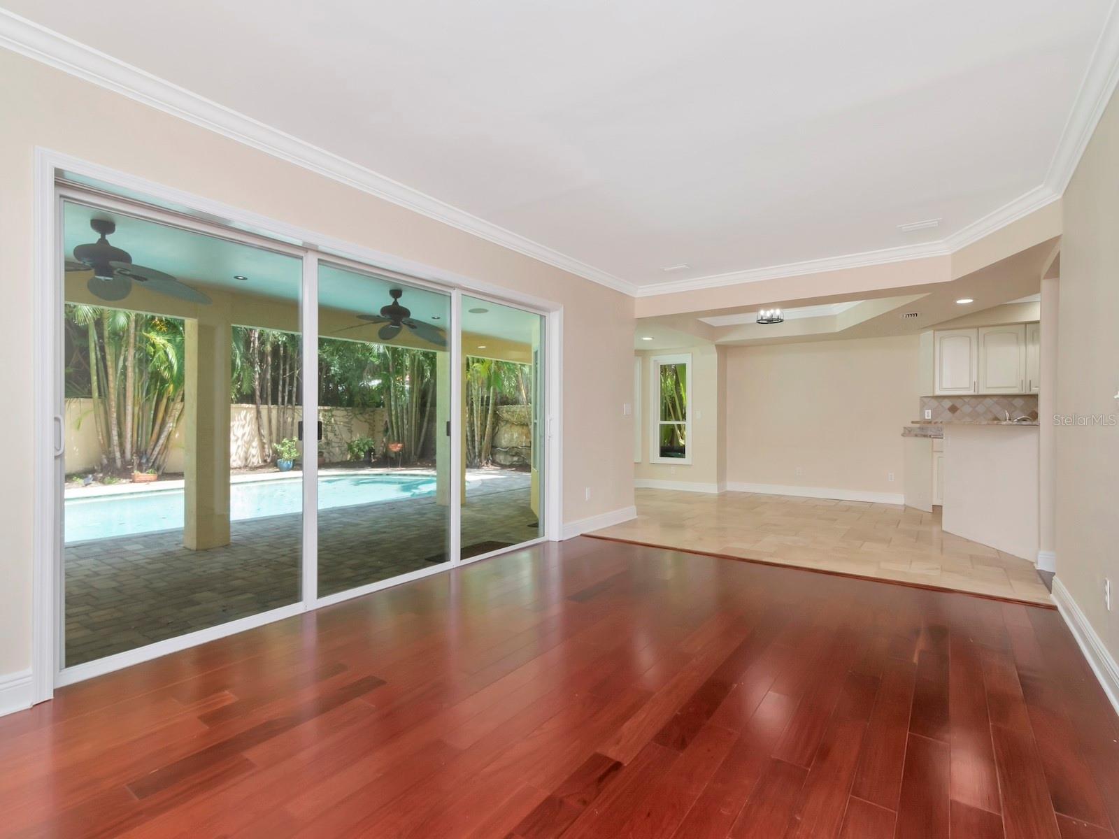Image 16 of 45 For 165 Baltic Circle