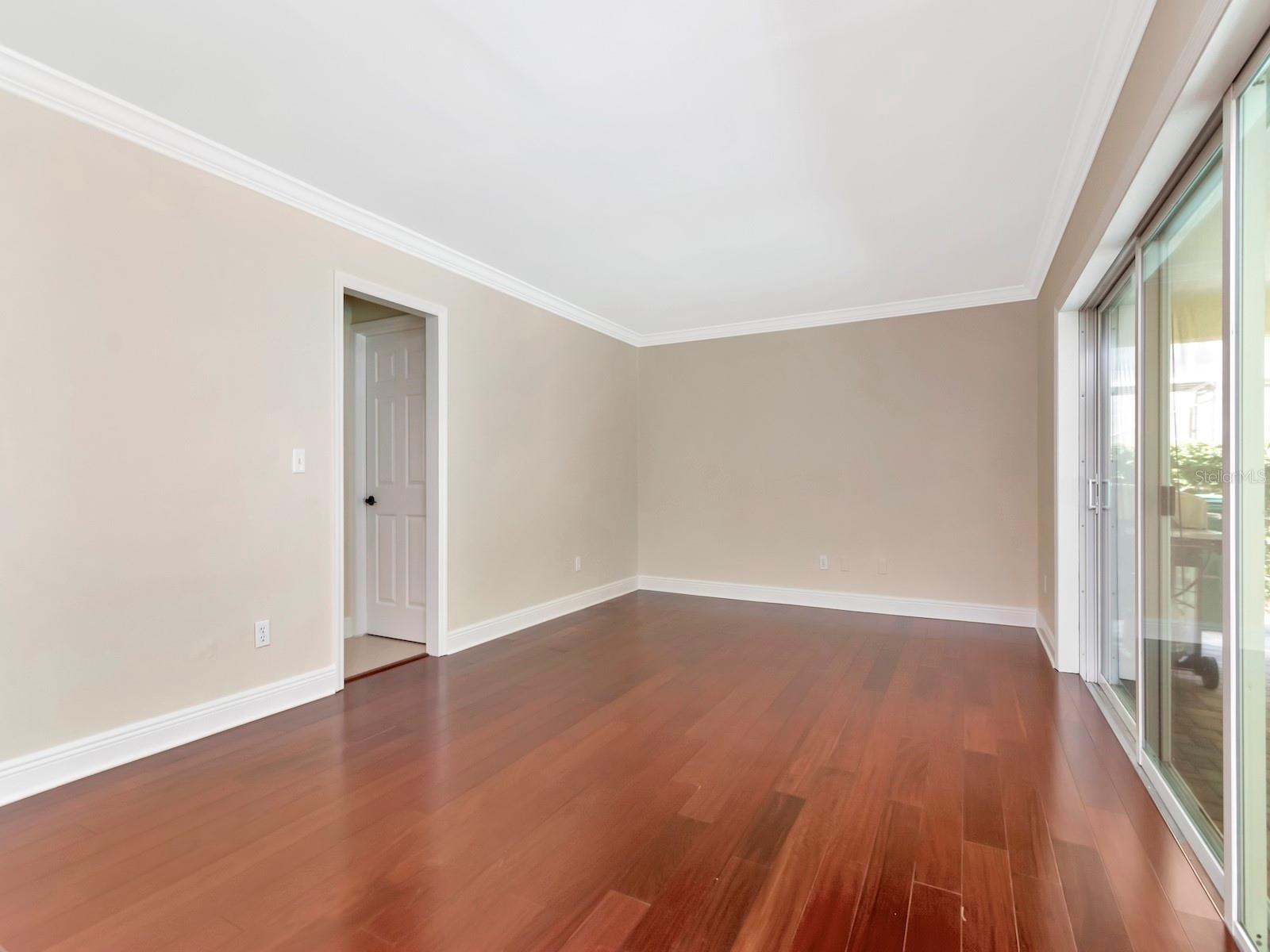 Image 17 of 45 For 165 Baltic Circle