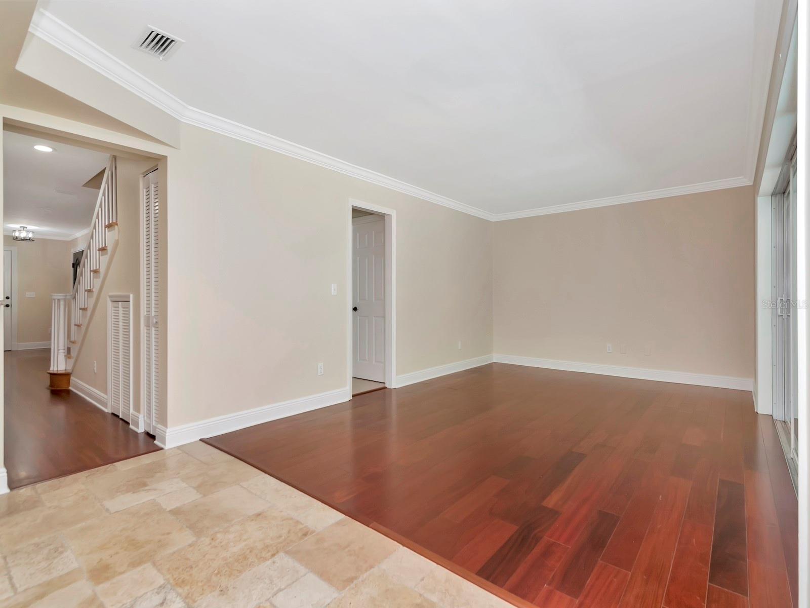 Image 18 of 45 For 165 Baltic Circle