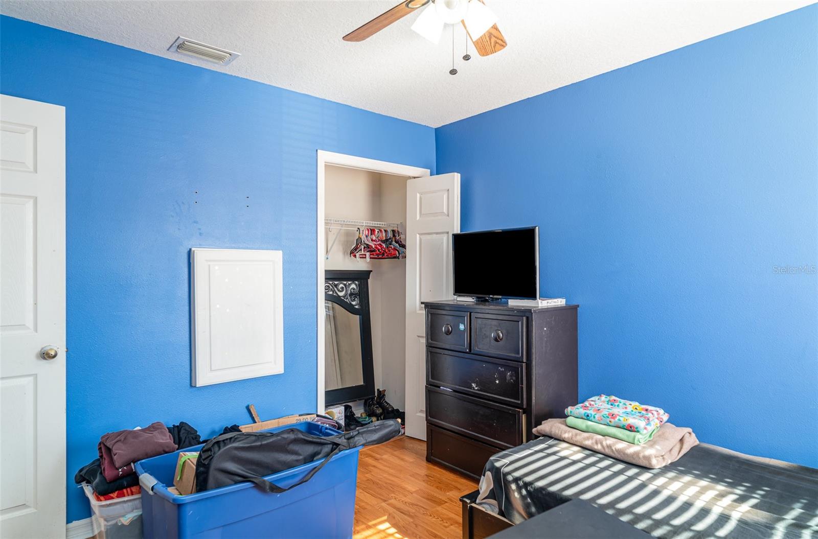Image 20 of 30 For 915 Windton Oak Drive