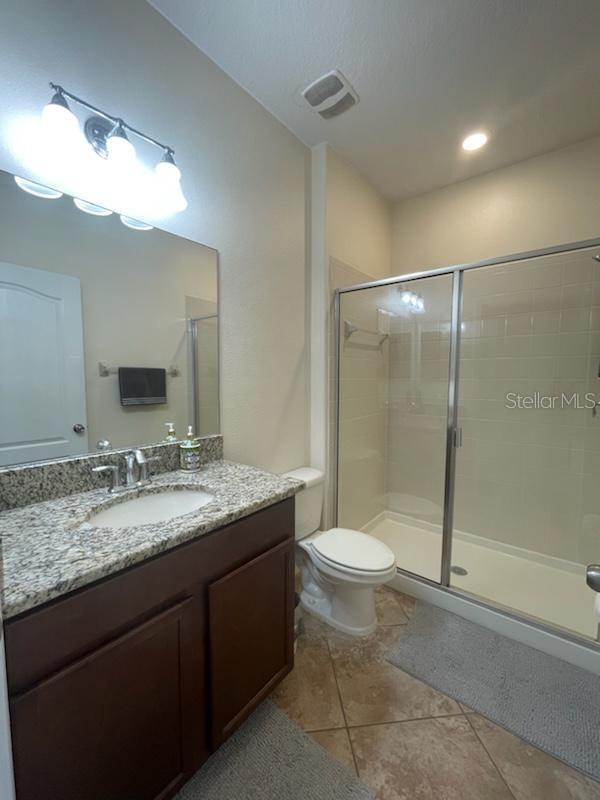 Listing photo id 18 for 4300 Fennwood Ct