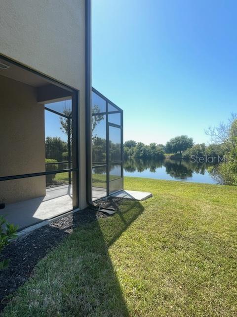 Listing photo id 23 for 4300 Fennwood Ct