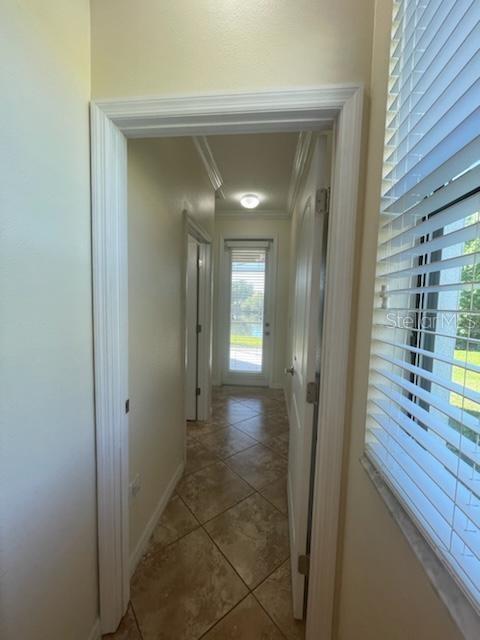 Listing photo id 7 for 4300 Fennwood Ct